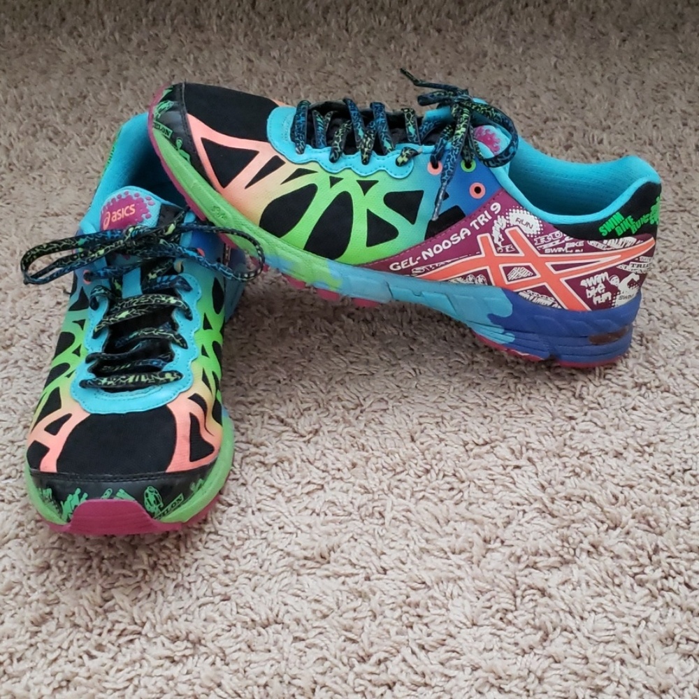 Asics Sneakers